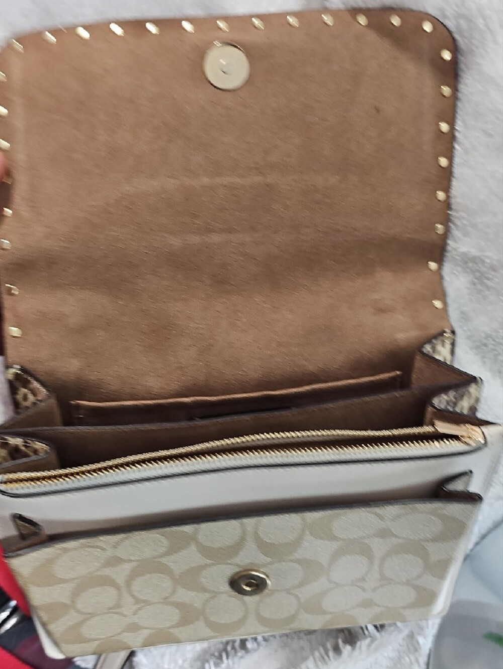 Coach Klare Cream Leather Shoulder Bag with Gold Chain Straps - Picture 7 of 15